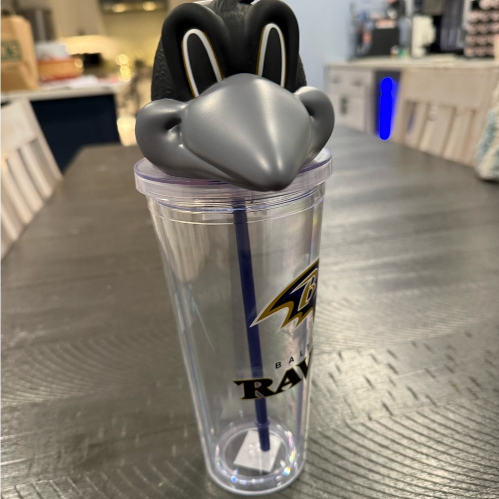 Officially Licensed Gear
Baltimore Ravens Pegasus Mascot Lid 24oz. Sipper Cup